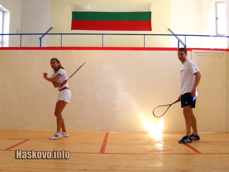 Демонстрацията в новата зала