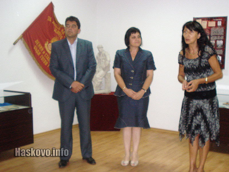 Социзложбата