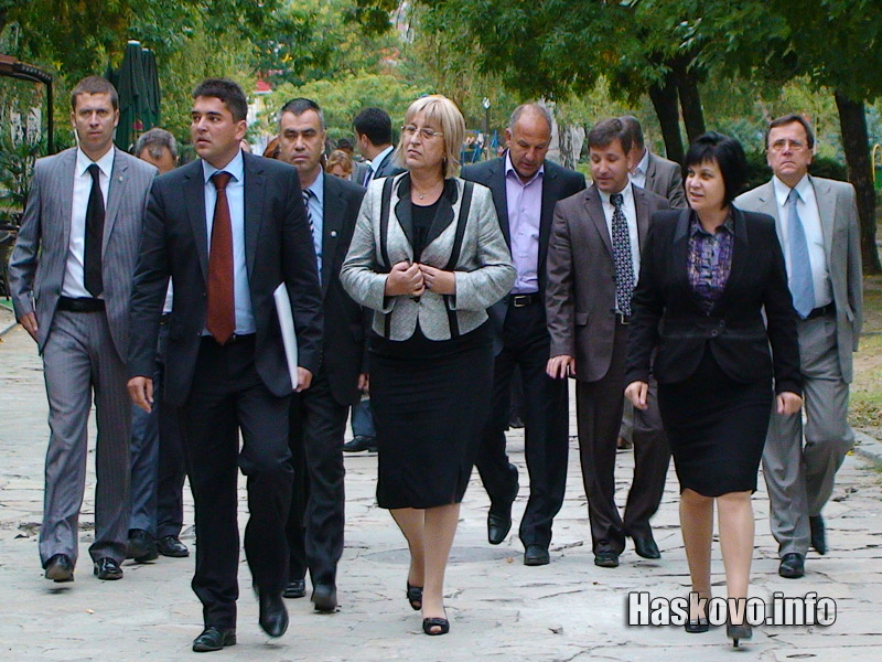 Цецка Цачева Цецка Цачева