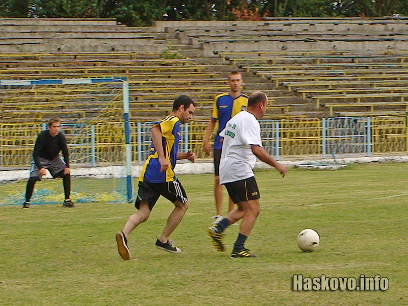 Кметът на Добрич Марин Маринов в атака Кметът на Добрич Марин Маринов в атака
