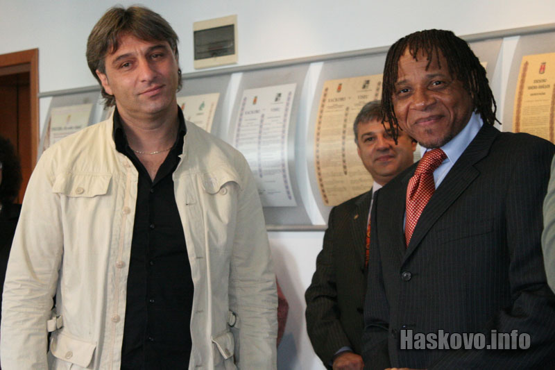 Митко Ламбов и Сирил Маканаки