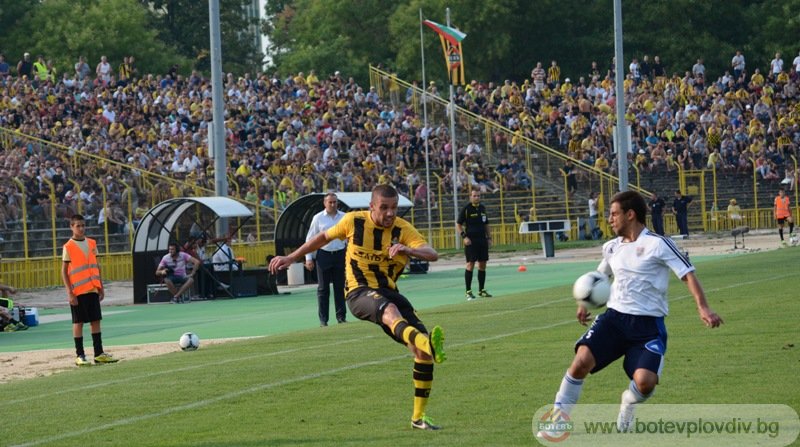 снимки от сайта на Ботев