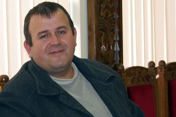 Юксел Мустафа