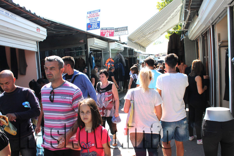 Неделен пазар, архив