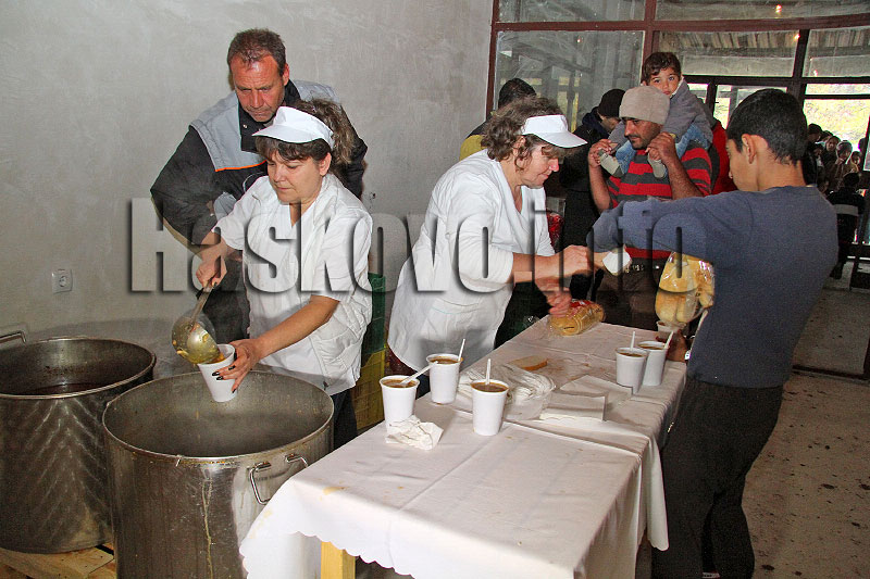 Бежанци, архив