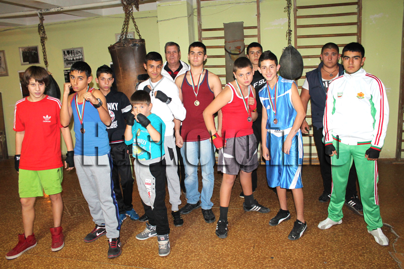 Бокс, архив