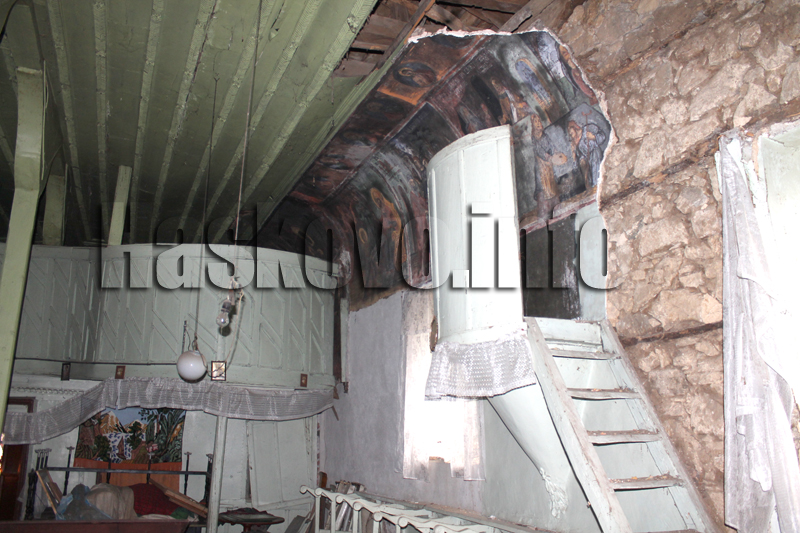 Църква, архив