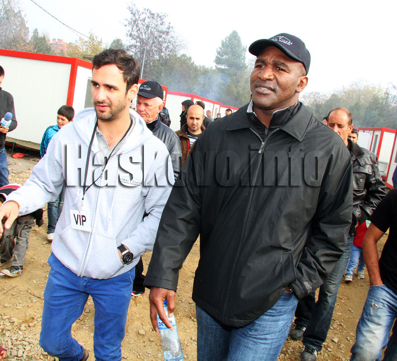 Ивендър Холифийлд