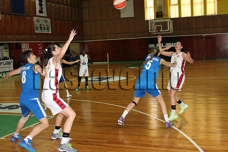 Сандра Велчева Сандра Велчева