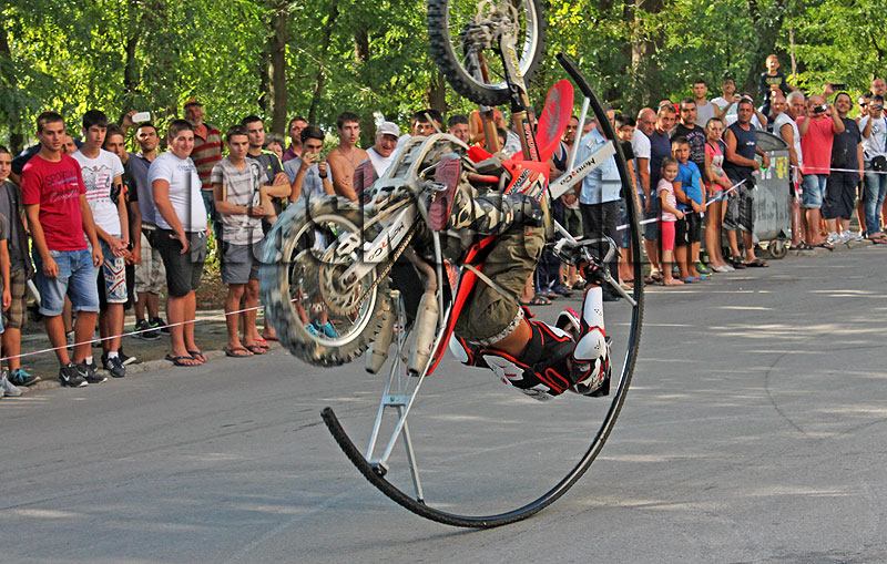 Демонстрации