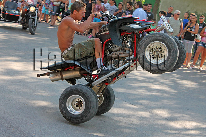 Демонстрации