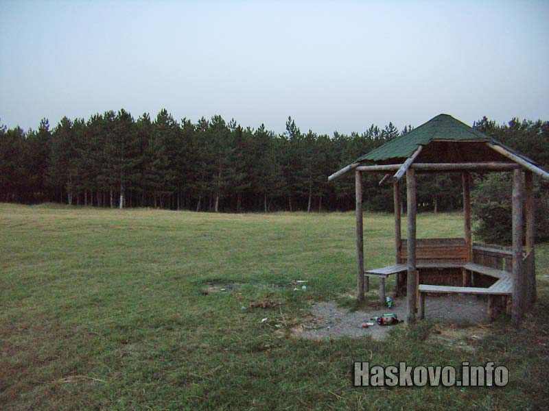 Самотната беседка