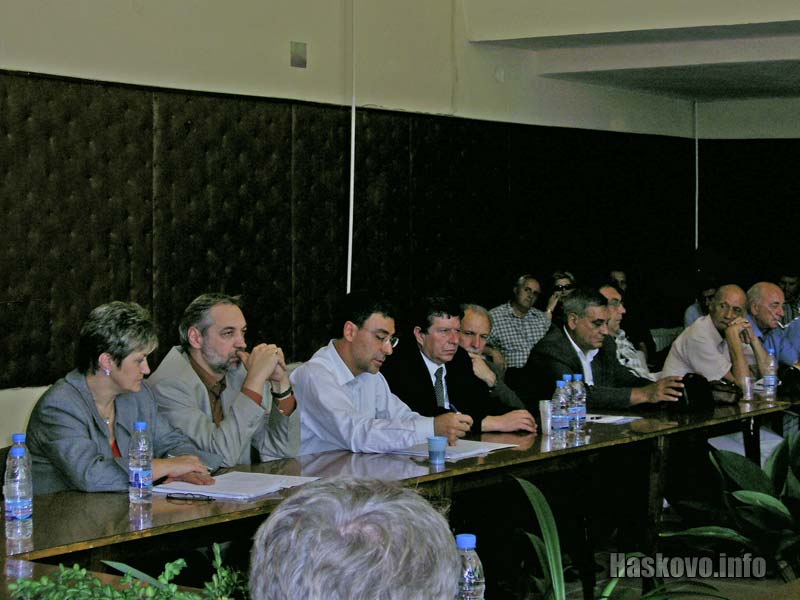 Среща с директорите на хасковските училища Среща с директорите на хасковските училища
