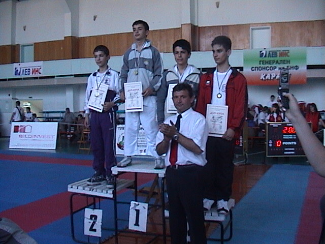 Фариз на І място и Тенчо на ІІІ-то