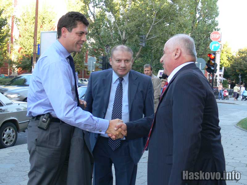 Милен Велчев поздрави кандидатите за съветници