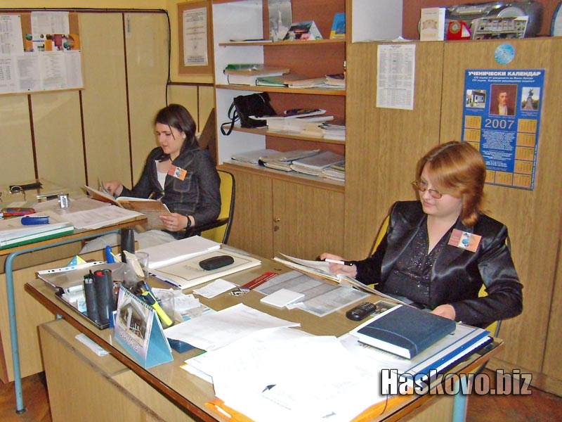 Временната директорка и зам. директорка на ПМГ