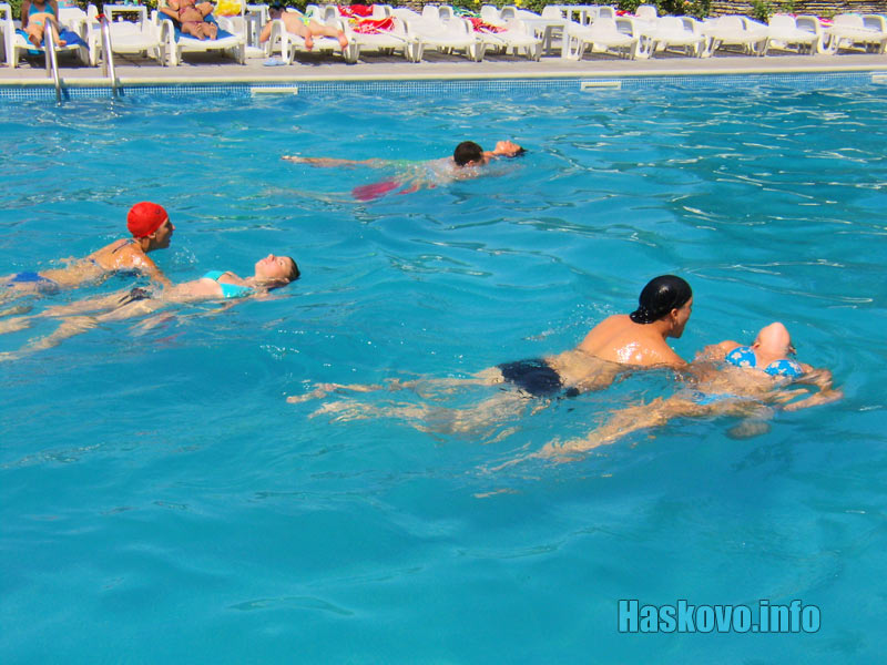 Спасители Спасители