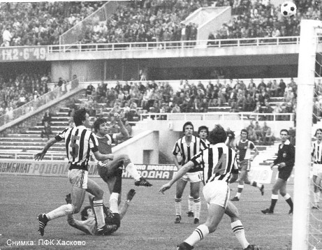 Костадин Латинов (в ляво)