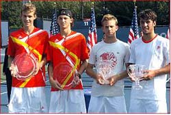 Григор Димитров (втория отляво) с наградата 2 място на двойки от US Open