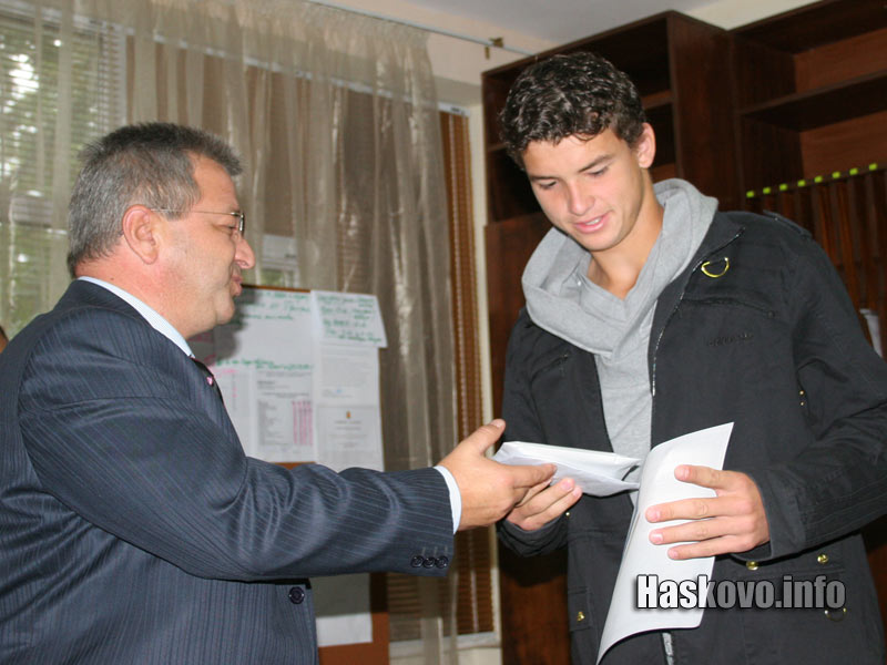 Григор получи парична награда 1000 лева