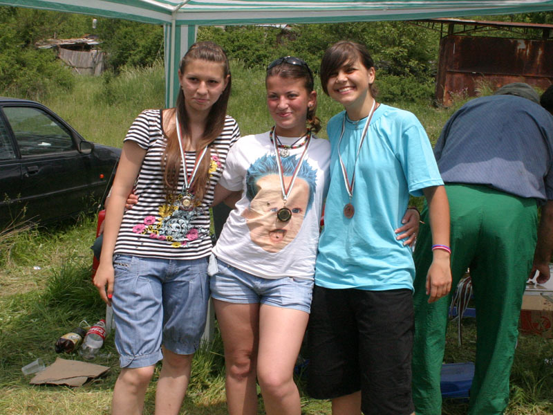 Ралица Илиева (в дясно)