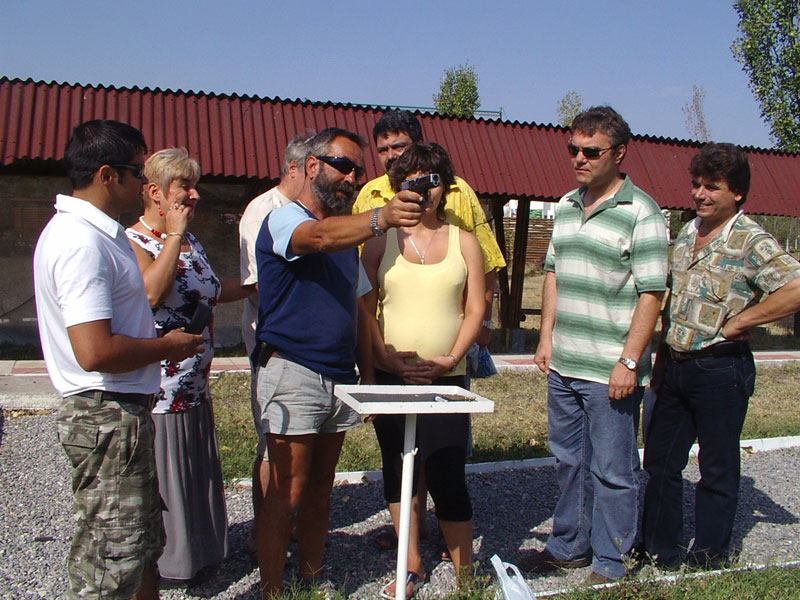 Част от стрелците на Неохим