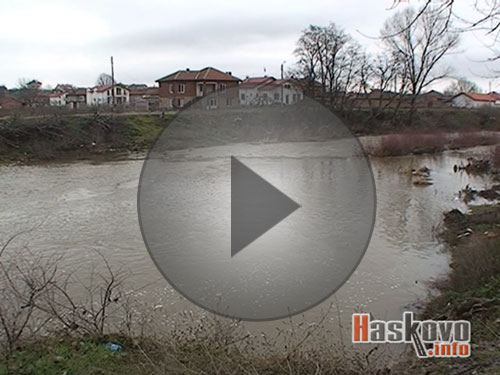 Бисер година по-късно