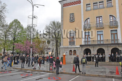 Южна пролет