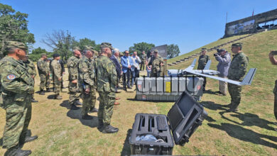 Военни