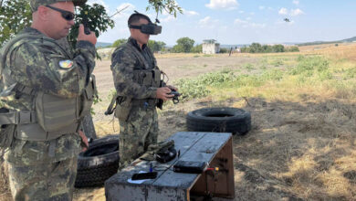 Военни