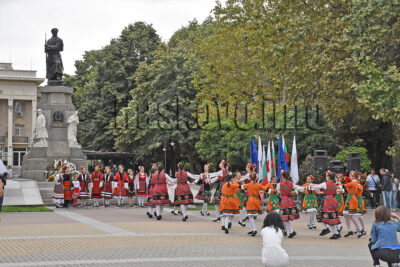 Празник