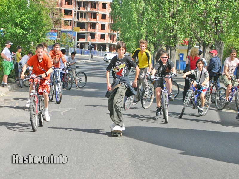 Участниците в Critical Mass в Хасково