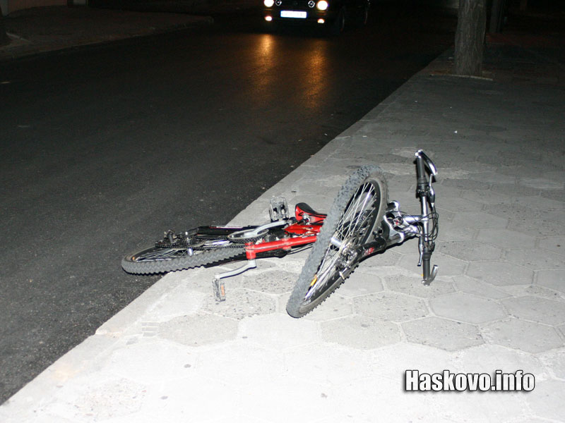 След катастрофата на пътя беше останало само колелото на Стоян Литов