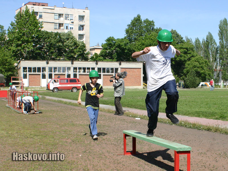 Млад огнеборец Млад огнеборец