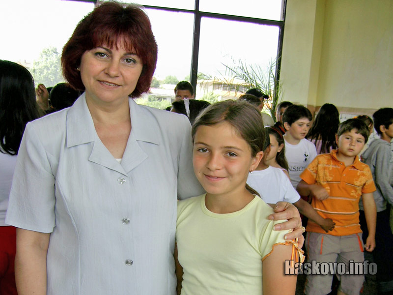 Славея Костадинова и Виолета