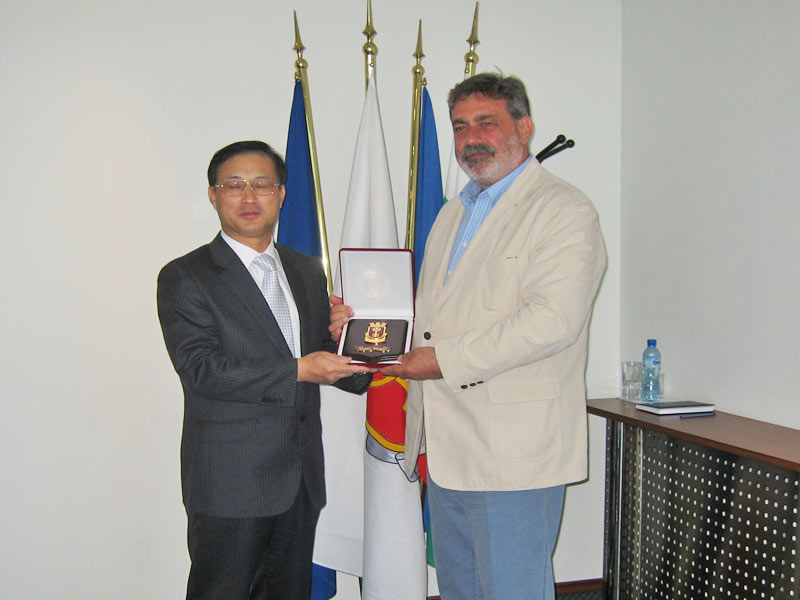 Георги Иванов и Ким Мьонг-джин