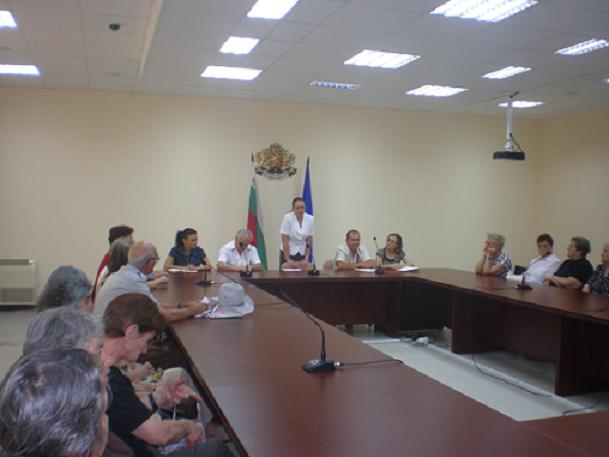 Пенсионери