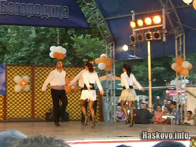 Спектакълът на Нешка Робева