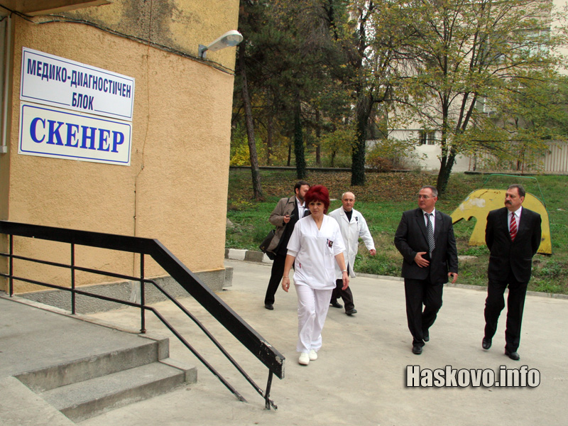 Д-р Шопов показа на министъра къде ще е новият скенер