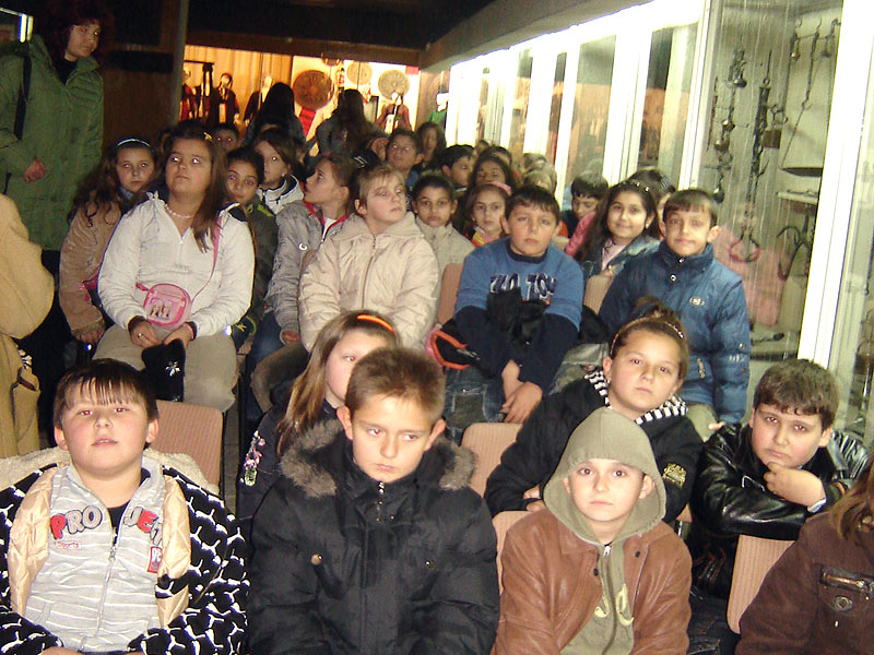 Децата в музея