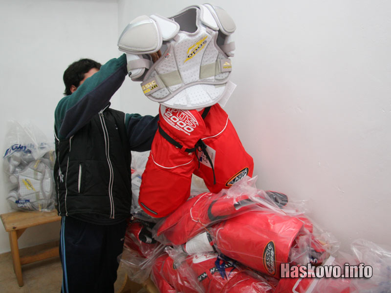 Екипите за хокеистите