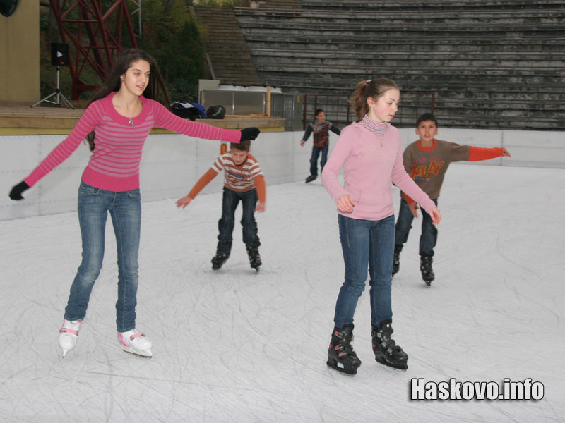 Ледена пързалка Ледена пързалка