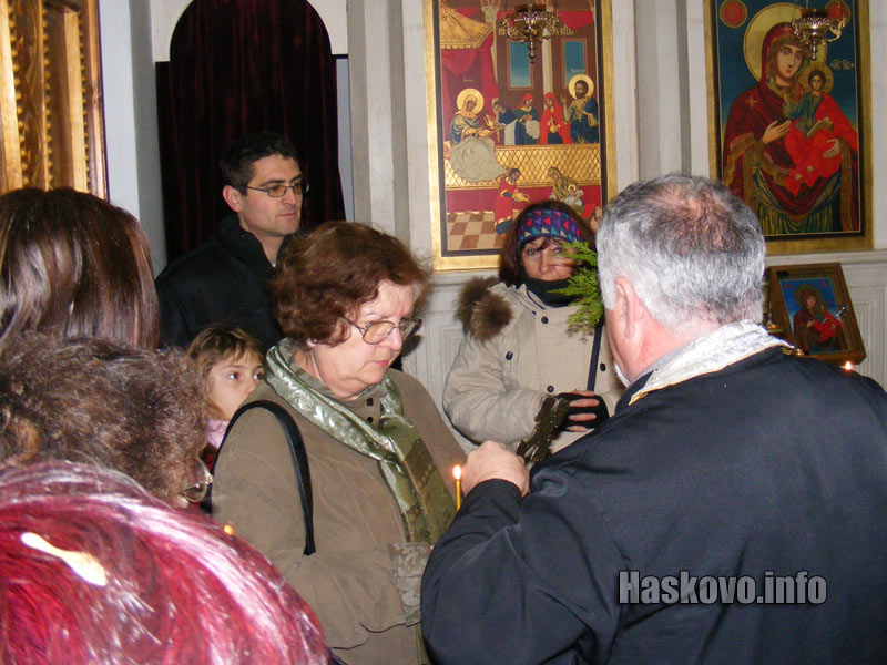 Празничната литургия Празничната литургия