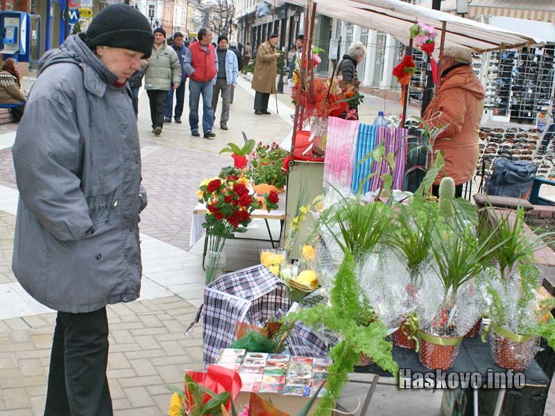 Цветя за 8 март