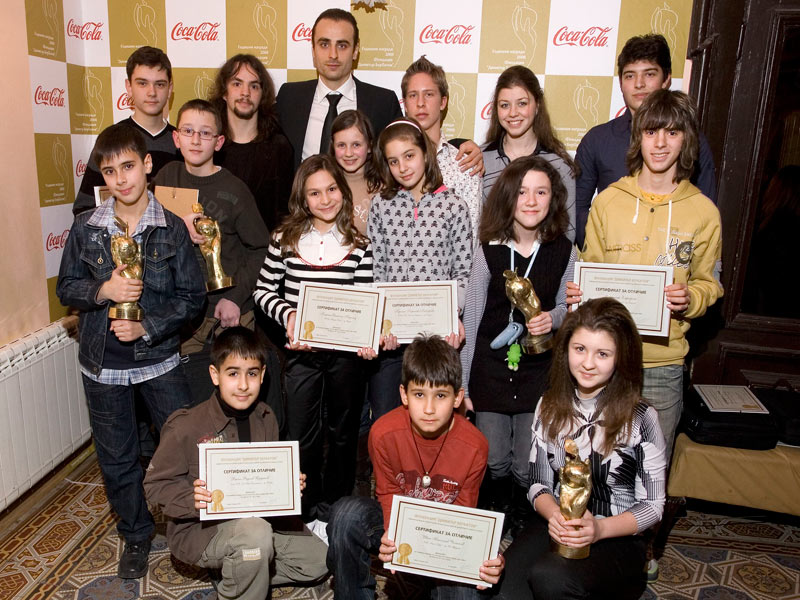 Бербатов лично връчи стипендиите на финалистите, снимка: Яне Говев