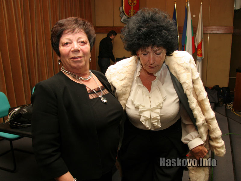 Божана Апостолова и Мария Банева