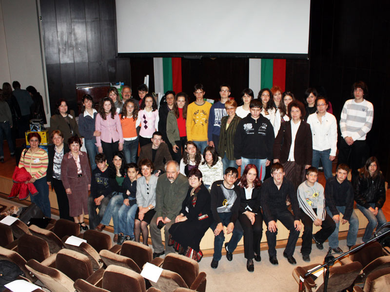 Участниците в конкурса