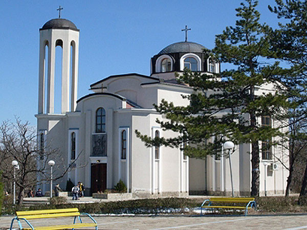 Църквата Свети Георги в Минерални бани
