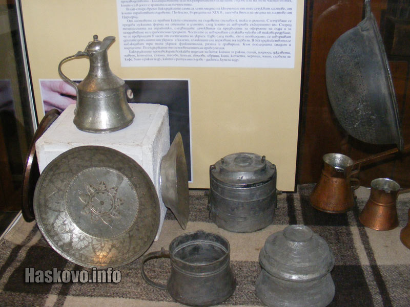 Експонати от изложбата