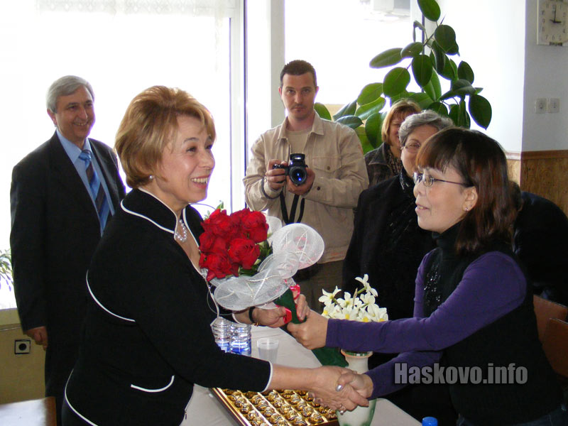 Емилия Масларова